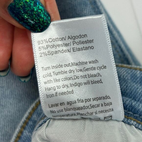 NWT Risen Mid Rise Curvy Yoke Skinny Jeans Light Wash Denim Pants Plus Size 3XL - Picture 16 of 16